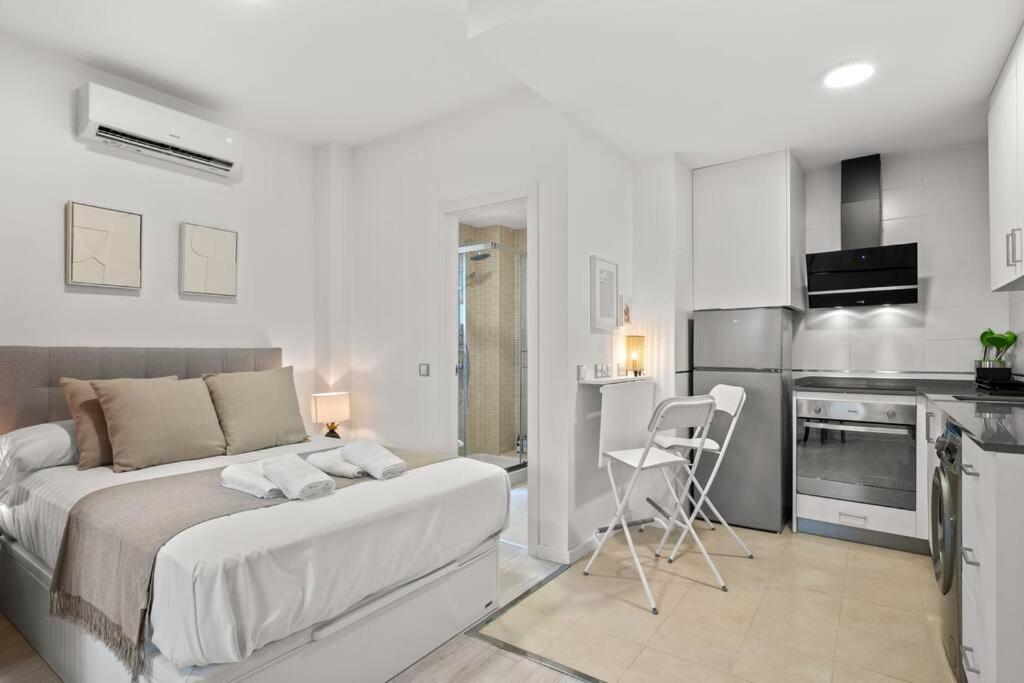Estudio Nice Stay Dos Aceras Малага Екстер'єр фото